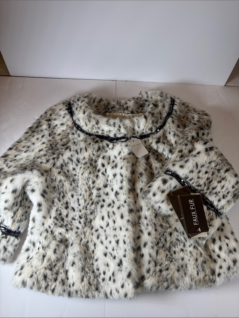 women’s  Vintage Terry lewisFaux Fur Spotted Coat - White/Black